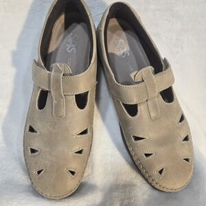 SAS Women's Taupe Leather Flats